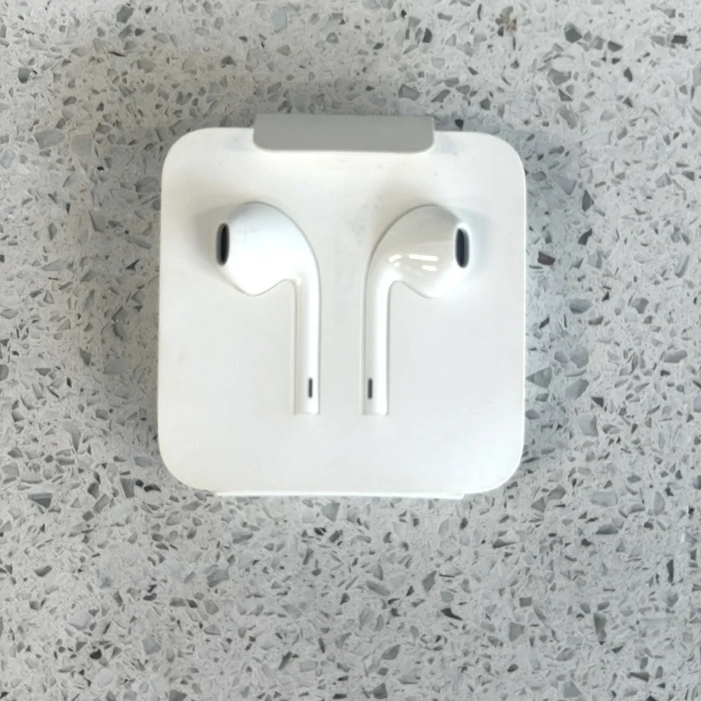 COPY - Apple EarPods, headphones with lightning connector brand new.